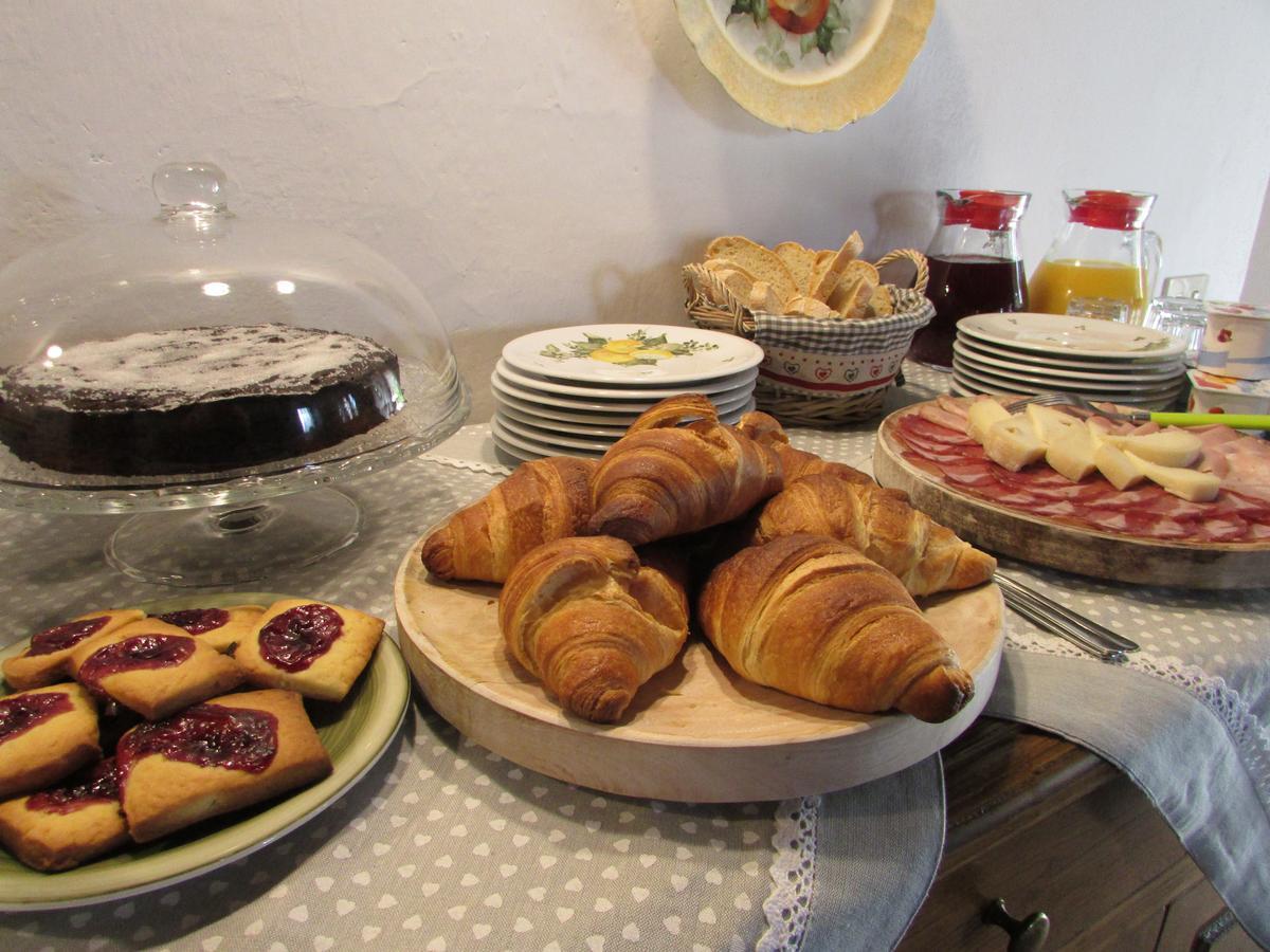 Bed and Breakfast Le Querce Di Campolungo San Giustino Exterior foto